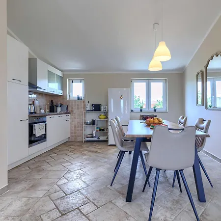 Majmajola By Interhome *